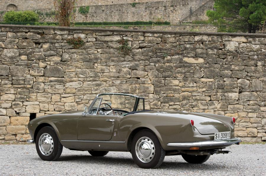  Lancia Aurelia B24S Convertible by Pinin Farina 1956 года  (фото 21 из 22)